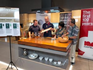 Julien Malaisé - Country Director TIKAMOON Indonesia sedang memperhatikan penjelasan David Lorenzo - Managing Director - Hafele Indonesia terkait dengan produk HAFELE yang berbahan dasar kayu yang disaksikan oleh Indra Setia Dewi - Manager Marketing Communications FSC Indonesia dan Hartono Prabowo - Technical Director FSC Indonesia disela-sela peluncuran ISFDC Pertama di Indonesia Dengan Hadiah Utama Terbesar Untuk Kontes Furnitur Design di Indonesia.