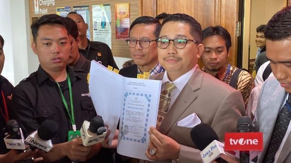 Kuasa Hukum Perlihatkan Salinan Dokumen Pendidikan Gibran dari SD hingga S1 di Sidang PTUN