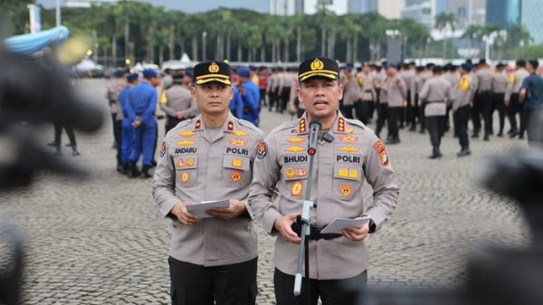Polisi Pulangkan 19 Orang yang Diamankan Saat Aksi Unjuk Rasa di Jakarta Polisi Pulangkan 19 Orang yang Diamankan Saat Aksi Unjuk Rasa di Jakarta