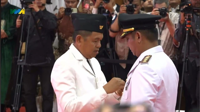 KDM Targetkan 2027 Tak Ada Lagi Jalan Berlubang dan Sekolah Rusak di Bekasi