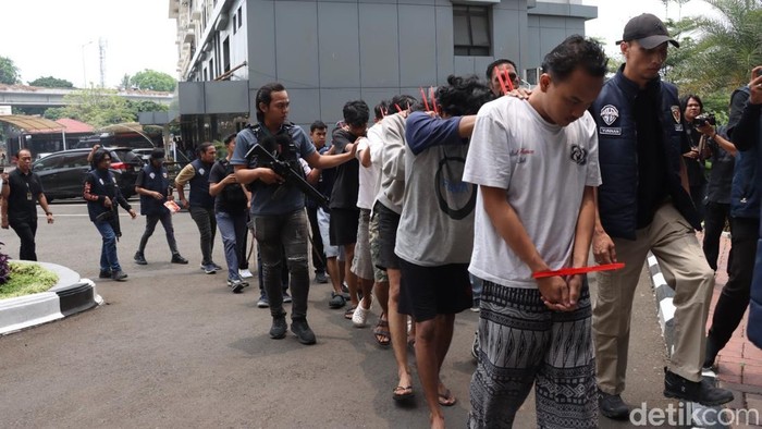 Tawuran Empat Gangster di Jakarta Barat Berujung Maut, Dipicu Tantangan di Medsos