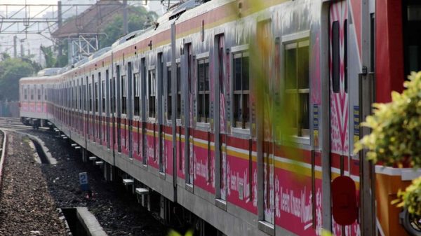 Viral Penumpang Ribut di Gerbong Wanita KRL, Diduga Dipicu Saling Dorong Viral Penumpang Ribut di Gerbong Wanita KRL, Diduga Dipicu Saling Dorong