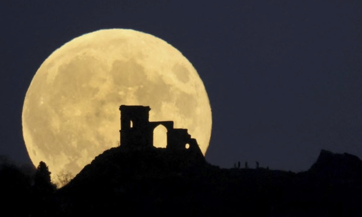Hunter’s Moon Hiasi Langit Indonesia Malam Ini, Simak Jadwal dan Waktu Terbaik untuk Mengamatinya