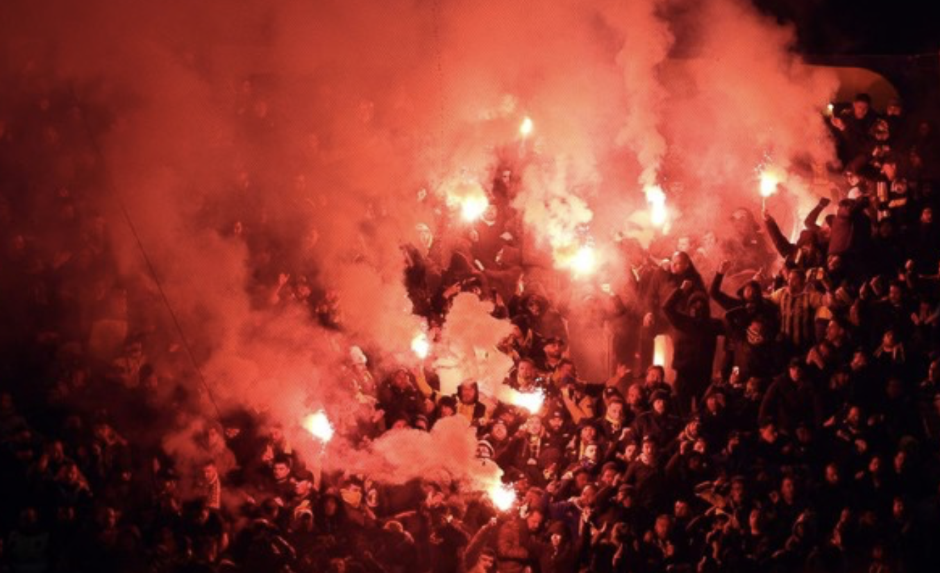 Derbi Istanbul Berakhir Ricuh, Pemain Galatasaray dan Fenerbahce Terlibat Baku Hantam