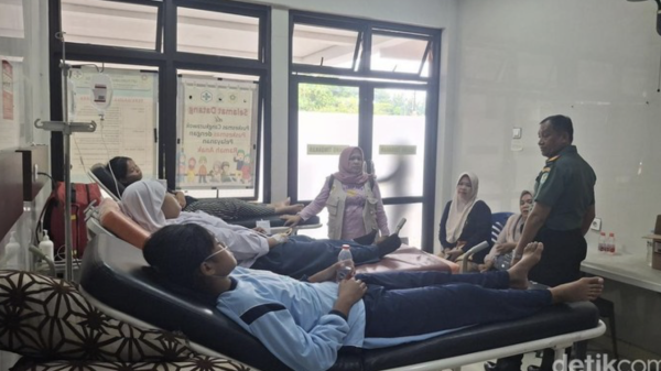 Sampel Menu MBG untuk 481 Siswa di Bogor Diperiksa di Laboratorium, Pemkab Tunggu Hasil Uji Sampel Menu MBG untuk 481 Siswa di Bogor Diperiksa di Laboratorium, Pemkab Tunggu Hasil Uji