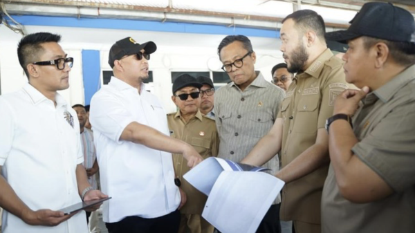 Donny Oskaria dan Andre Rosiade Tinjau Pelabuhan Muaro Padang, Pembenahan Fasilitas Jadi Prioritas
