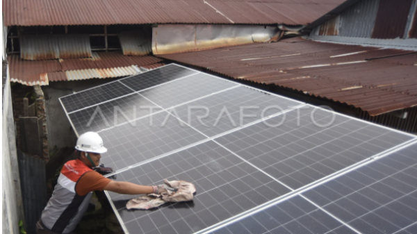 Pemanfaatan Energi Surya Dukung Aktivitas UMKM di Nagari Katapiang, Padang Pariaman