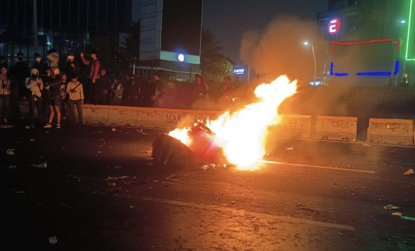 Demo 28 Oktober di Jakarta Berakhir Ricuh, Polisi Amankan 19 Orang dan Sita Sejumlah Barang Bukti