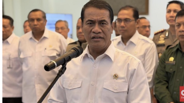 Amran Copot Delapan Pejabat Bulog dan Bapanas Usai Dugaan Penyelewengan Beras Subsidi Terungkap