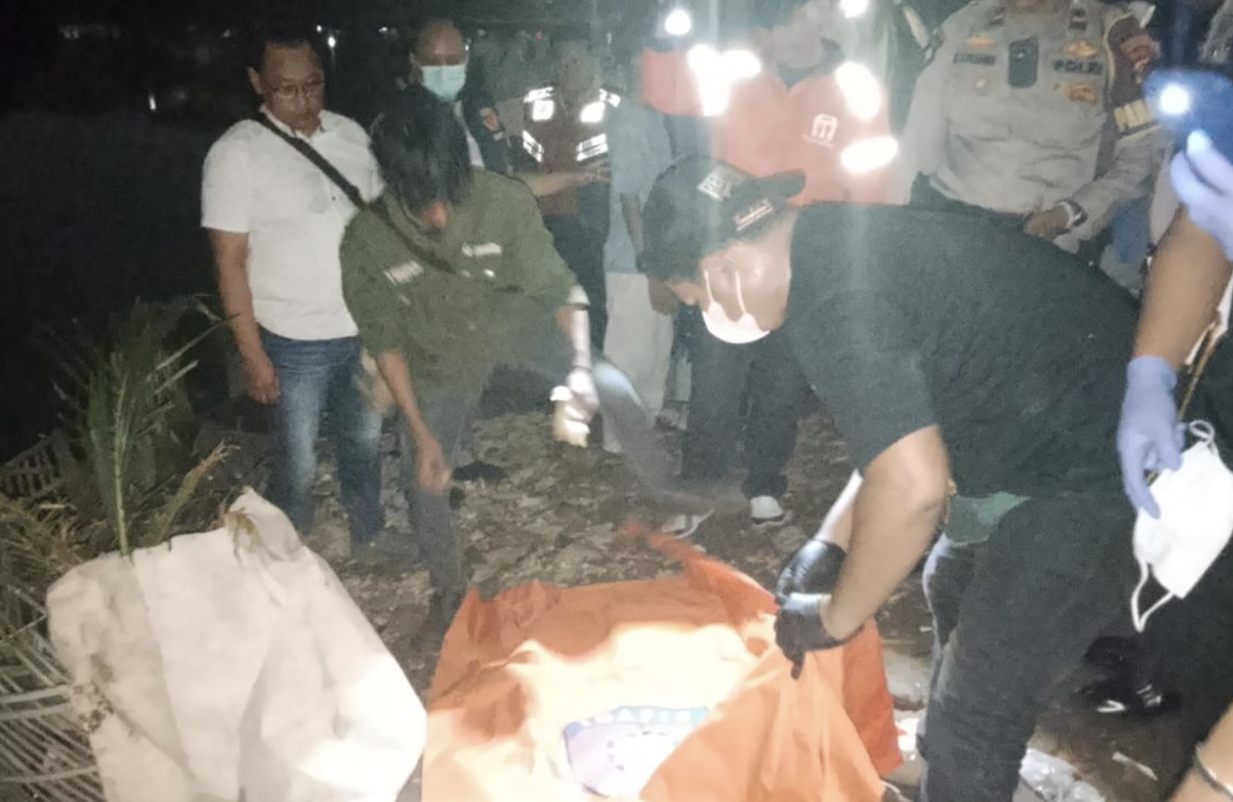 Warga Jakarta Timur Temukan Jasad Bayi di Tumpukan Sampah Saat Hendak Memberi Makan Ayam