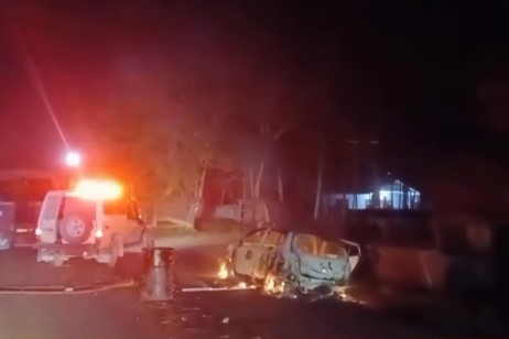 Mobil Toyota Avanza Dibakar Warga di Timika Usai Diduga Tabrak Anak Kecil